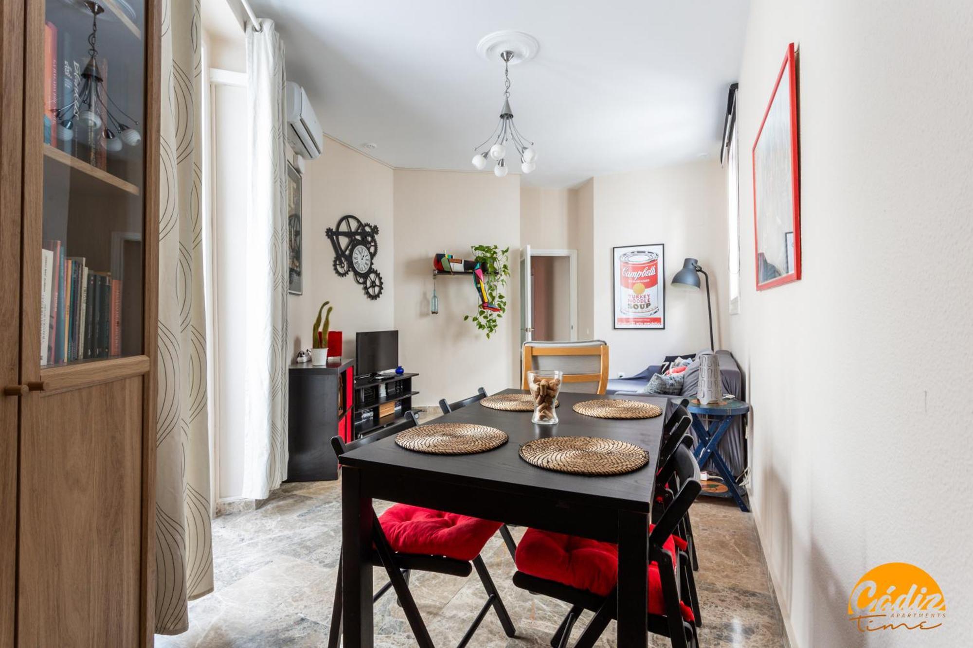 Cadiz Cinema By Cadiz Time Apartment Luaran gambar